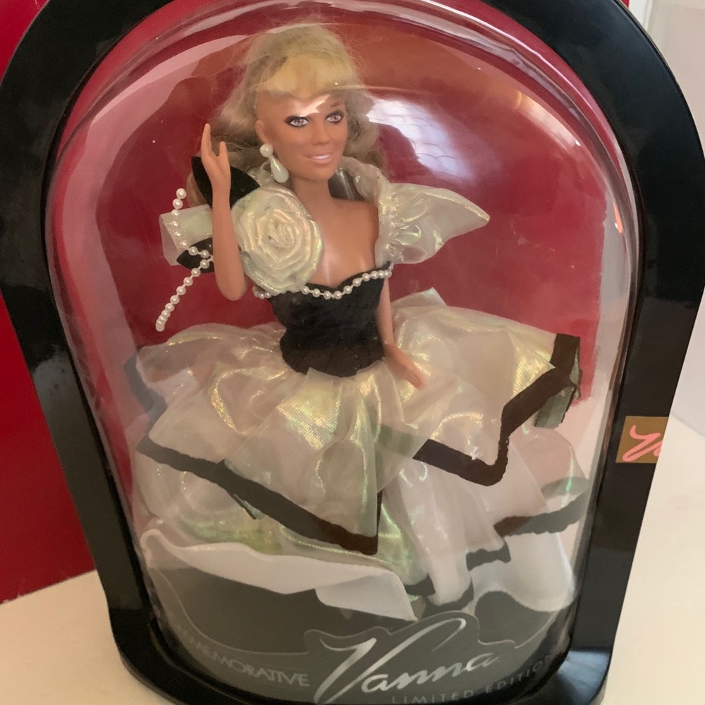 Vanna Commemorative Limited Edition Vintage Doll